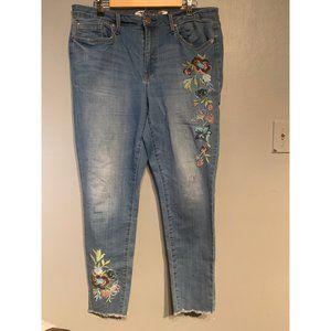 Seven7 - Blue Jean w/ Floral Embroidery - 16
